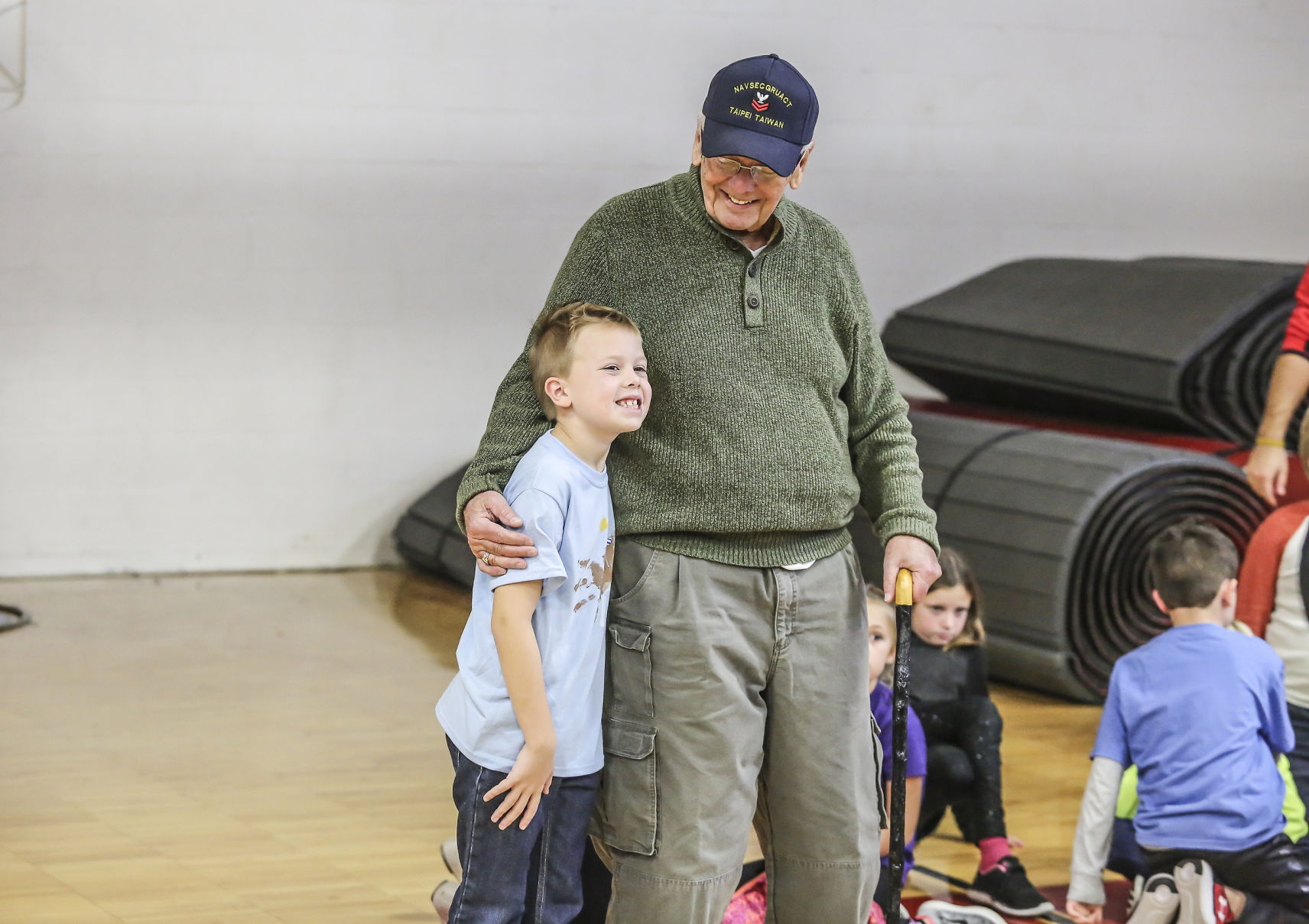 decgal veterans dayl 20 111017.JPG